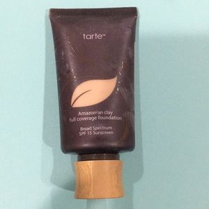 Tarte Amazonian Clay Foundation